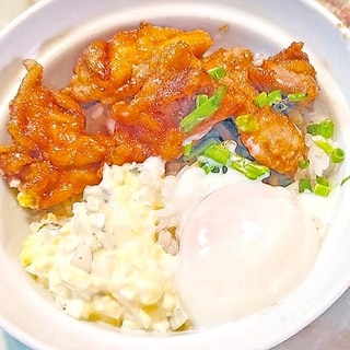 丸〇製麺風？てりやきタル鶏玉子丼♪